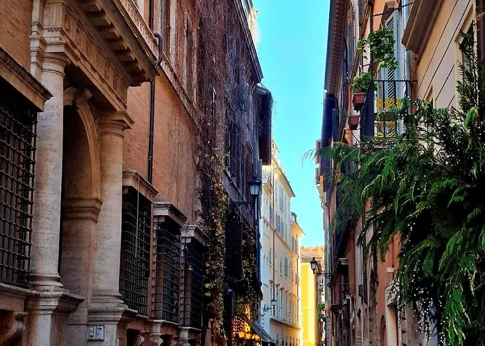 Close To The Pantheon *